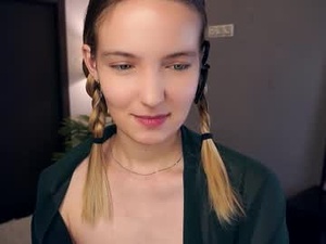 tashinapetitto's webcam