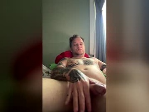 tattedupboyfun's webcam