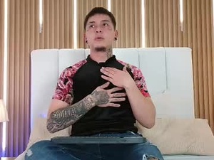 tattoo_rogue's webcam