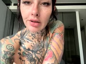 tattooedlucy_'s webcam