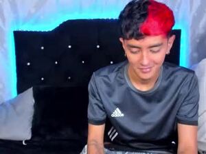 taylor_and_chris21's webcam