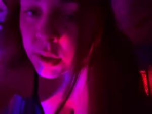 tayyybabyyy999's webcam