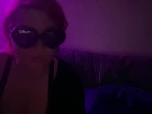 thegoddessfrida's webcam