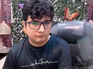 thesweethairyboy's webcam