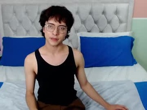 thiago_rossi_'s webcam