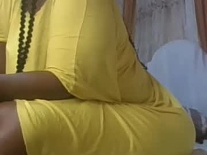 thickbotty_ebony's webcam