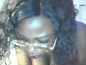 thicklipss275266676504's webcam