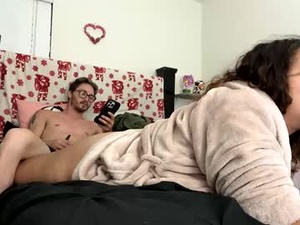 thickthighs_n_creampies2's webcam