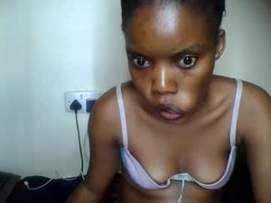 throbbing_couchie's webcam