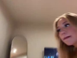 tiara2xy's webcam