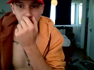 tinderpleaseletmeon's webcam