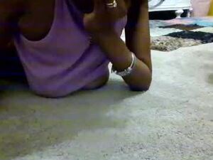 tinyblackbarbie's webcam