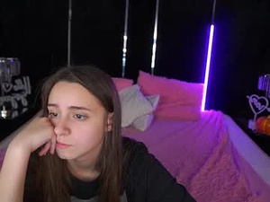 tinynataliee's webcam