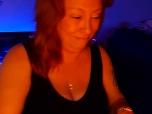 tittytarot2's webcam