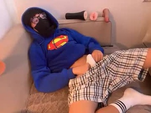 tom_curioustraight's webcam