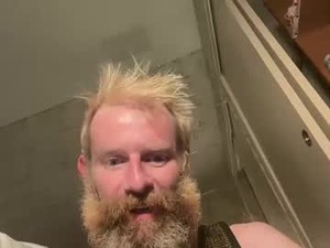 tomfrummyspace's webcam