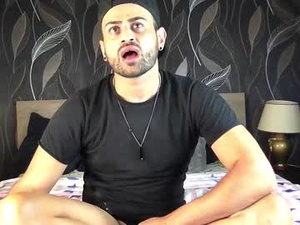 tonybriann's webcam