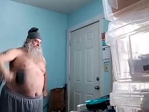 totallyawesome_65's webcam