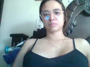 triana_bell's webcam