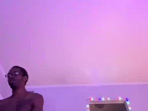 triggerhappynjenn's webcam