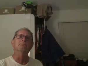 troffer1020's webcam