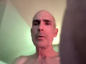 twinsnaked's webcam