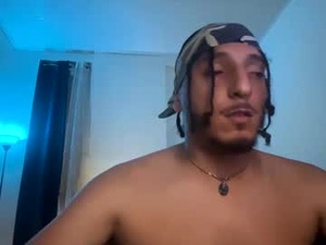tyg3r8's webcam