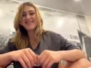 tynishakronenberg's webcam