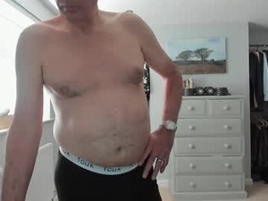 ukmarriedgay's webcam