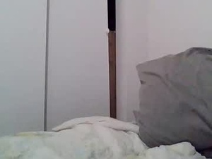 uncutstud18's webcam