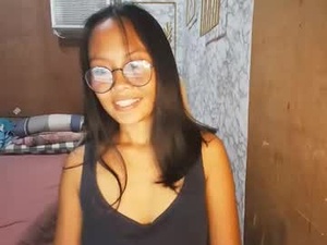 urasian_cherrymae's webcam