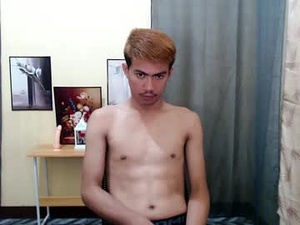 urasian_justin's webcam