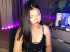 urasian_pinay_gurl's webcam