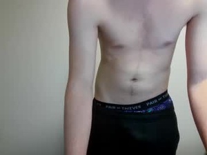 urhotuniroomie's webcam