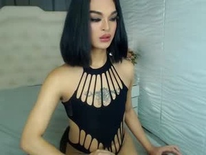 urladyprincessmassivecock's webcam