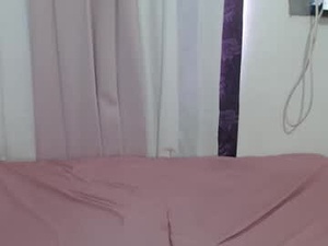 ursweethennesy's webcam