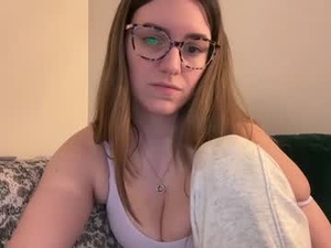 urwetdreamddd's webcam
