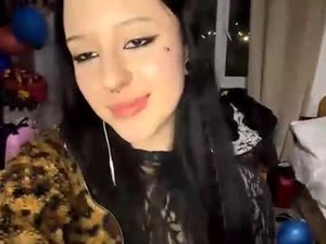 velvetqueenx's webcam