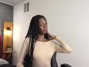 victoria_noir_18's webcam
