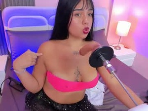 violet_throat's webcam