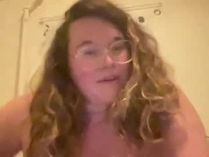violetlyhappy's webcam