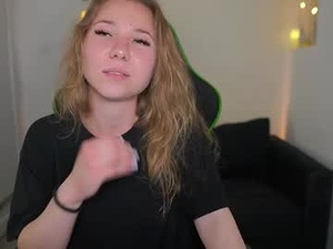 vivienvance18's webcam