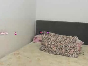 vixxxycurvy's webcam