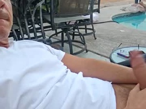 wellhungsilverdaddy's webcam