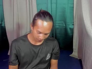 whispering_ering's webcam