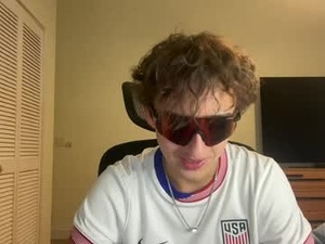 whiteboy770's webcam
