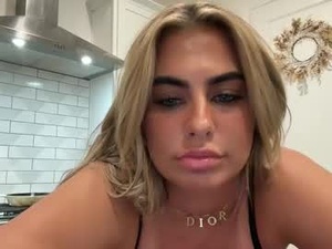 winterclaire's webcam