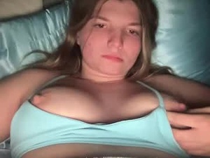 xxxcollegeslut's webcam
