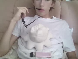 xxxtusrtyas's webcam
