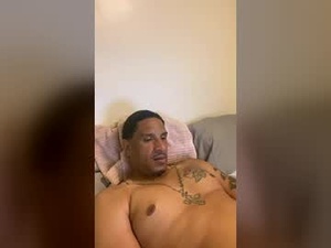 yaboyfny's webcam